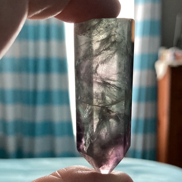 Fluorite crystal tower. Purple and green in color. - Picture 4 of 4